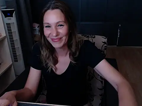 Snapshot of hannaha chatting on 13, 6, 2026 hannaha online show from 13, 6, 2026