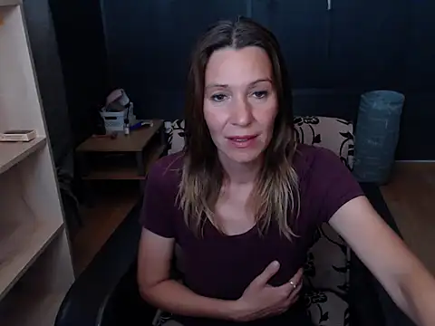 Snapshot of hannaha chatting on 18, 6, 2026 hannaha online show from 18, 6, 2026