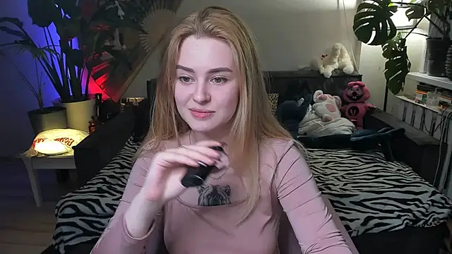 Alexa Pirs online show from 17, 3, 2026