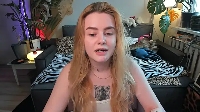 Alexa Pirs online show from 13, 4, 2026