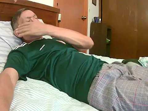 Snapshot of elver271@xh chatting on 6, 11, 2025 elver271xh online show from 6, 11, 2025