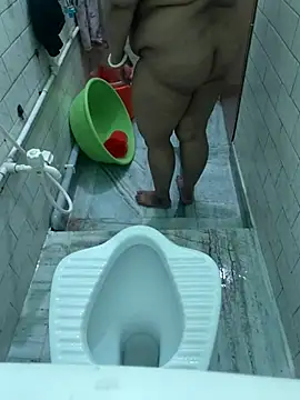 Snapshot of Lizza_boudi chatting on 12, 9, 2025 Lizza boudi online show from 12, 9, 2025