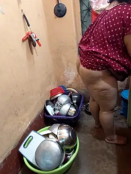 Snapshot of Lizza_boudi chatting on 3, 12, 2025 Lizza boudi online show from 3, 12, 2025