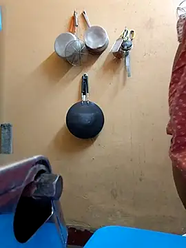 Snapshot of Lizza_boudi chatting on 4, 12, 2025 Lizza boudi online show from 4, 12, 2025