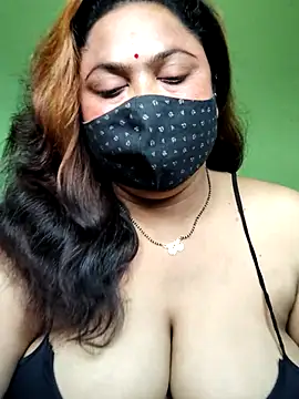 Snapshot of rani130 chatting on 1, 3, 2026 rani130 online show from 1, 3, 2026