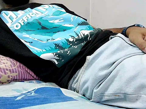 Snapshot of Lustyluckyy chatting on 30, 9, 2025 Lustyluckyy online show from 30, 9, 2025