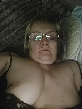 Snapshot of Violet5364 chatting on 24, 5, 2026 Violet5364 online show from 24, 5, 2026