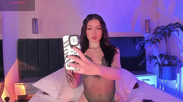 Giselle royy online show from 9, 1, 2026