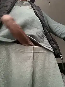 Snapshot of Fuckboy2535 chatting on 21, 2, 2025 Fuckboy2535 online show from 21, 2, 2025