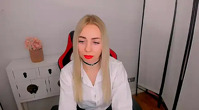 Snapshot of MargaritaRose chatting on 17, 2, 2025 MargaritaRose online show from 17, 2, 2025