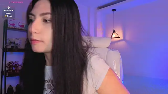 Miller Vanessa  online show from 16, 4, 2026