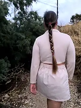 Mona Plus online show from 9, 9, 2025