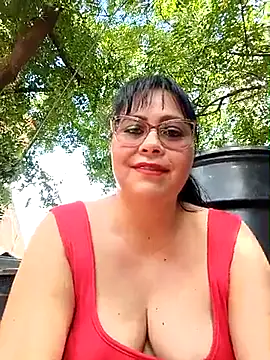 Snapshot of promiscuous-indecent-momm chatting on 24, 5, 2026 promiscuous-indecent-momm online show from 24, 5, 2026