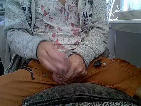 createur34 online show from 23, 9, 2025