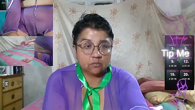 erinadarling79 online show from 11, 10, 2025