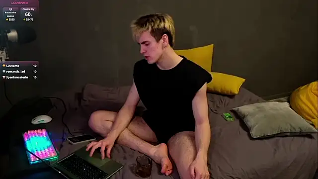 Snapshot of EdwinBlaze chatting on 23, 2, 2025 EdwinBlaze online show from 23, 2, 2025