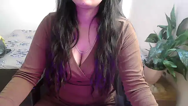 Snapshot of megancatluna chatting on 2, 4, 2026 megancatluna online show from 2, 4, 2026
