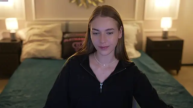 Layla Sweet  online show from 15, 12, 2025