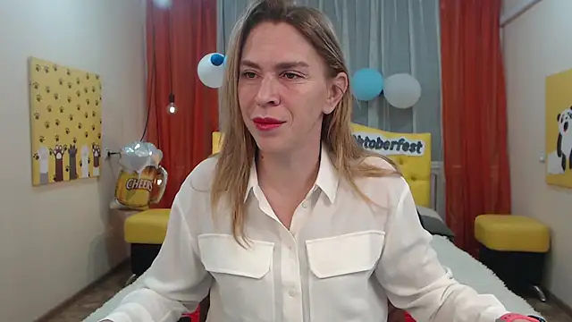 TessaDaybreak online show from 9, 10, 2025