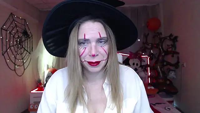 TessaDaybreak online show from 31, 10, 2025