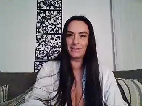 Snapshot of Layla_Gilf_Mae chatting on 14, 3, 2025 Layla Gilf Mae online show from 14, 3, 2025