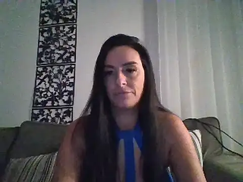 Snapshot of Layla_Gilf_Mae chatting on 21, 3, 2025 Layla Gilf Mae online show from 21, 3, 2025