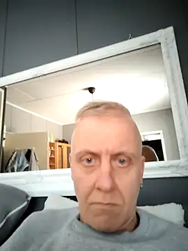 Snapshot of Teemu chatting on 23, 2, 2025 Teemu online show from 23, 2, 2025