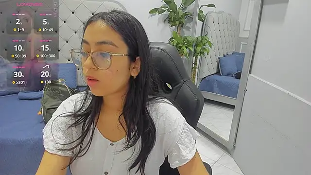 Snapshot of lucelly_15 chatting on 19, 2, 2026 lucelly 15 online show from 19, 2, 2026