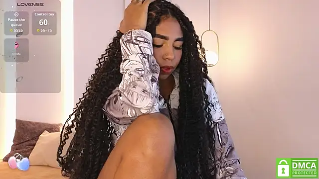 Snapshot of Lana_Starlett chatting on 11, 11, 2025 Lana Starlett online show from 11, 11, 2025