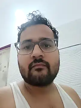 Snapshot of susthovai chatting on 12, 11, 2025 susthovai online show from 12, 11, 2025