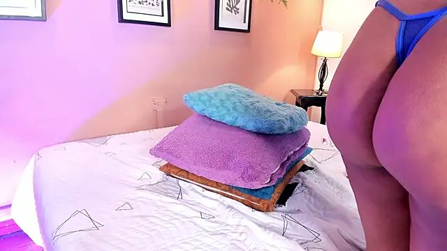 SofiaBennett  online show from 21, 3, 2025