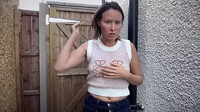 Snapshot of eatmypie69 chatting on 12, 9, 2025 eatmypie69 online show from 12, 9, 2025