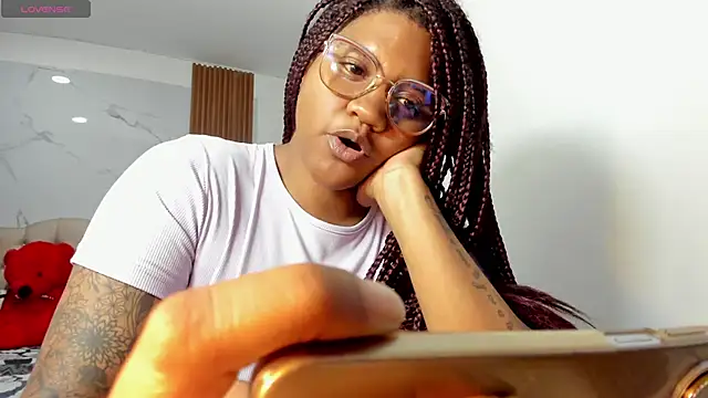 ZahraRose online show from 18, 3, 2026