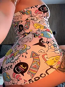 YoungHotMilf97 online show from 8, 1, 2026