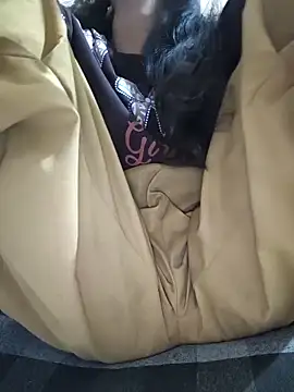 Snapshot of Aaradhna-hoy chatting on 18, 10, 2025 Aaradhna-hoy online show from 18, 10, 2025