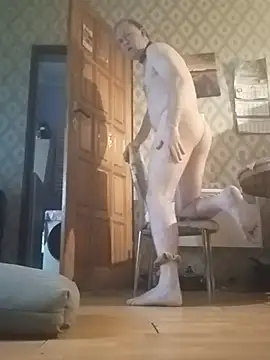 Snapshot of petermiki57 chatting on 6, 10, 2025 petermiki57 online show from 6, 10, 2025