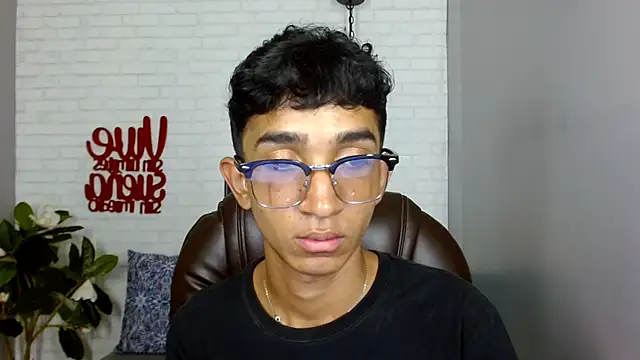 Snapshot of Martin_Linares chatting on 20, 2, 2025 Martin Linares online show from 20, 2, 2025