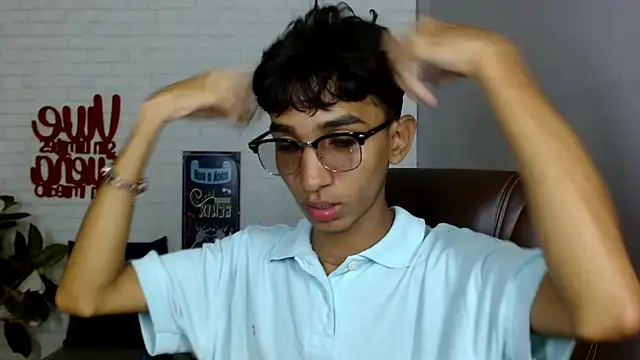 Snapshot of Martin_Linares chatting on 24, 2, 2025 Martin Linares online show from 24, 2, 2025