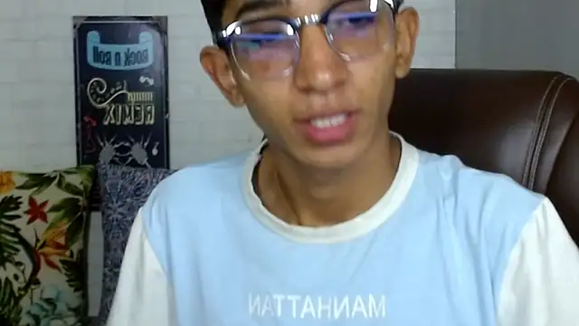 Snapshot of Martin_Linares chatting on 28, 2, 2025 Martin Linares online show from 28, 2, 2025