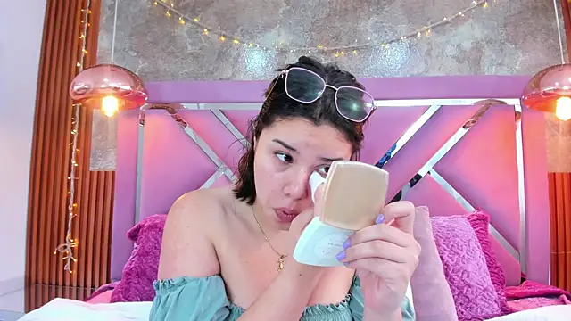 EmmaSulivan online show from 7, 11, 2025