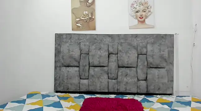 Chloe diamondss online show from 27, 2, 2025