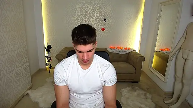 MaxKaiden online show from 21, 10, 2025