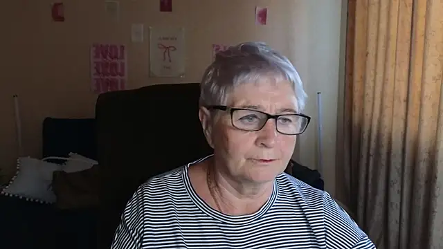 Sandra Snowflake online show from 27, 5, 2026