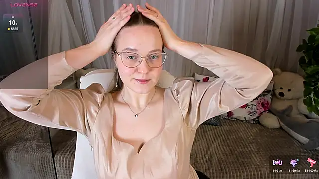 Snapshot of Rada_Woods chatting on 19, 2, 2025 Rada Woods online show from 19, 2, 2025