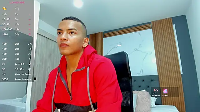 Rafa2004Cruz online show from 13, 3, 2025