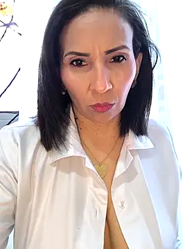 Snapshot of Mrsvictoriaaa chatting on 29, 10, 2025 Mrsvictoriaaa online show from 29, 10, 2025