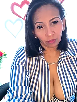 Snapshot of Mrsvictoriaaa chatting on 6, 2, 2026 Mrsvictoriaaa online show from 6, 2, 2026