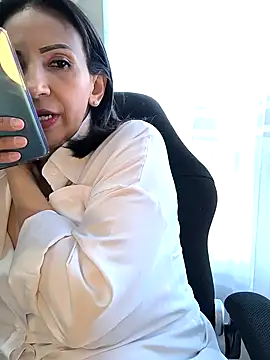 Snapshot of Mrsvictoriaaa chatting on 10, 4, 2026 Mrsvictoriaaa online show from 10, 4, 2026