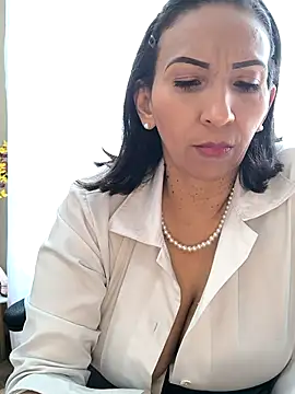Snapshot of Mrsvictoriaaa chatting on 16, 4, 2026 Mrsvictoriaaa online show from 16, 4, 2026