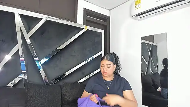 Snapshot of Rubyxht chatting on 30, 10, 2025 Rubyxht online show from 30, 10, 2025